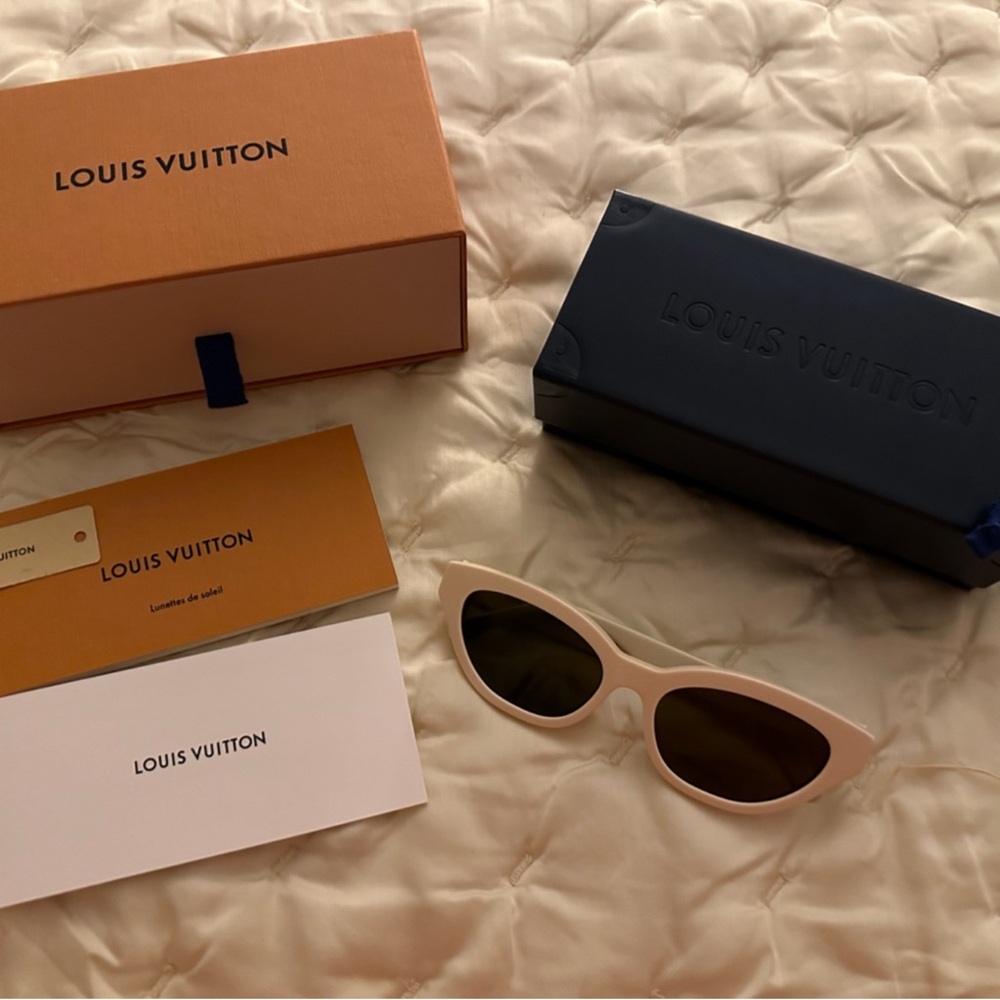 Louis Vuitton Sunglasses - Cream and Black